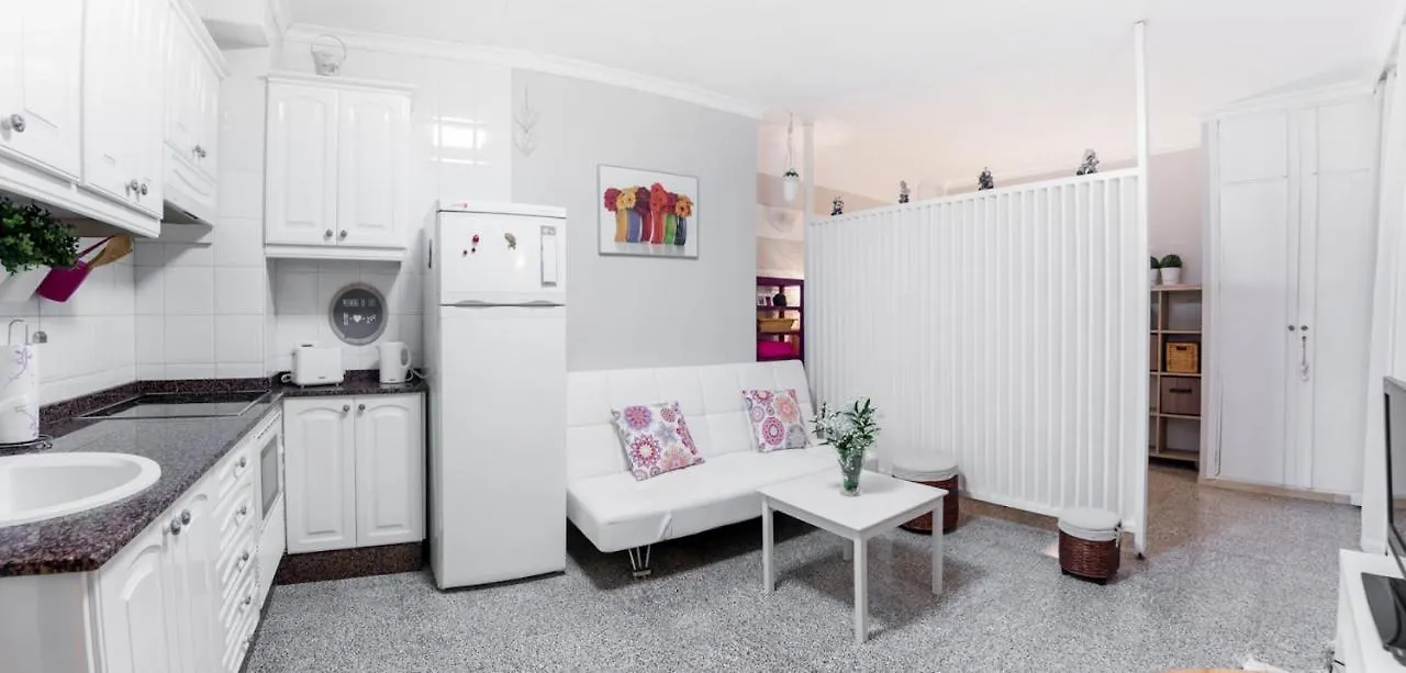 Homeforguest Canteras Loft, 10 Steps To The Beach Las Palmas de Gran Canaria Apartamento