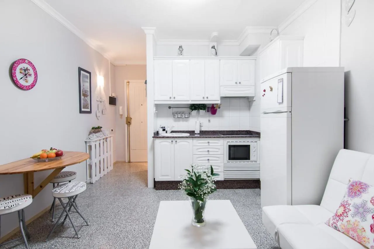 Homeforguest Canteras Loft, 10 Steps To The Beach Las Palmas de Gran Canaria