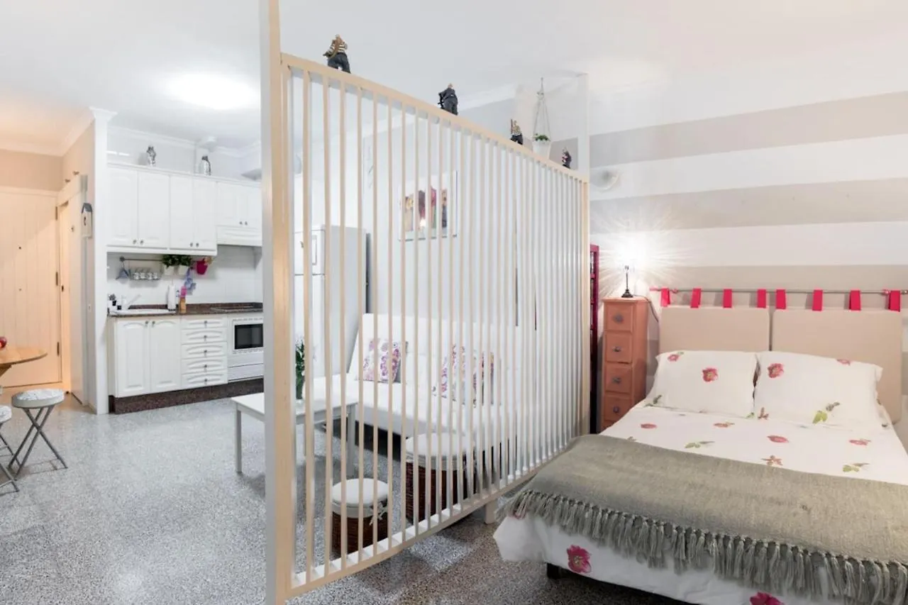 Homeforguest Canteras Loft, 10 Steps To The Beach Las Palmas de Gran Canaria 0*,  España